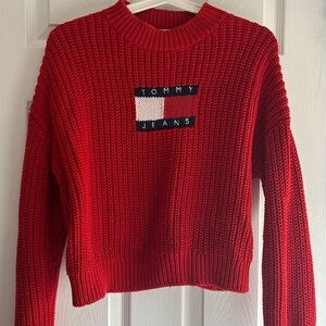 Vintage Tommy Hilfiger Red sweater Size Small 


#tommyhilfiger #red #vintage
